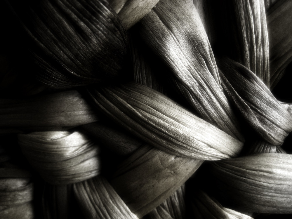 B&W-03