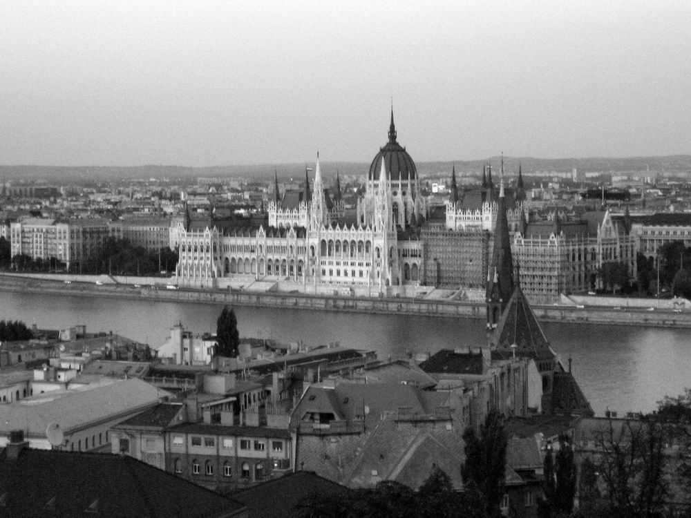 B&W Budapest