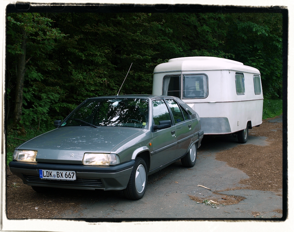 BX und Wohnwagen