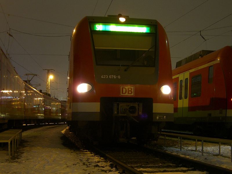 [BY] 423 176 in München-Steinhausen