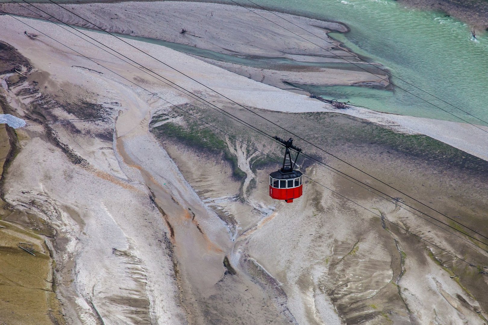 BY GONDOLA ACROSS THE SAALACH-VALLEY