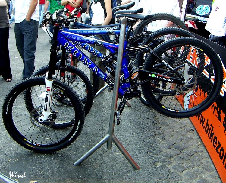 Bycicles (Lisbon Downtown 2006)