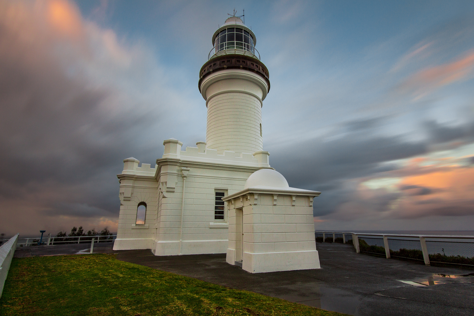 Byrons´ Light House