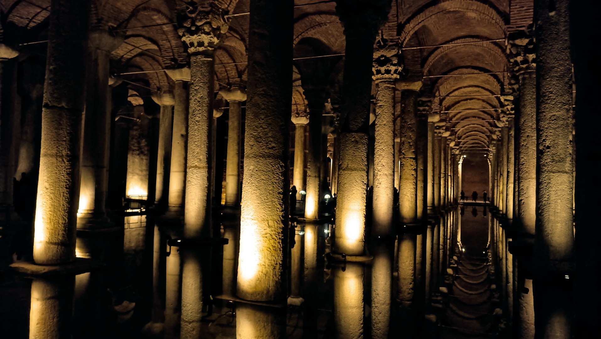 Byzantion / Constantinople / Istanbul: Cisterna Basilica