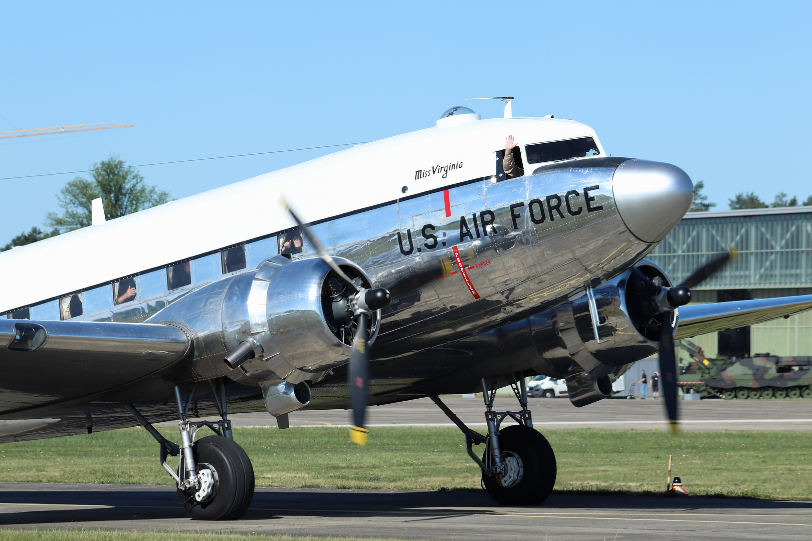 C-47 E Miss Virginia