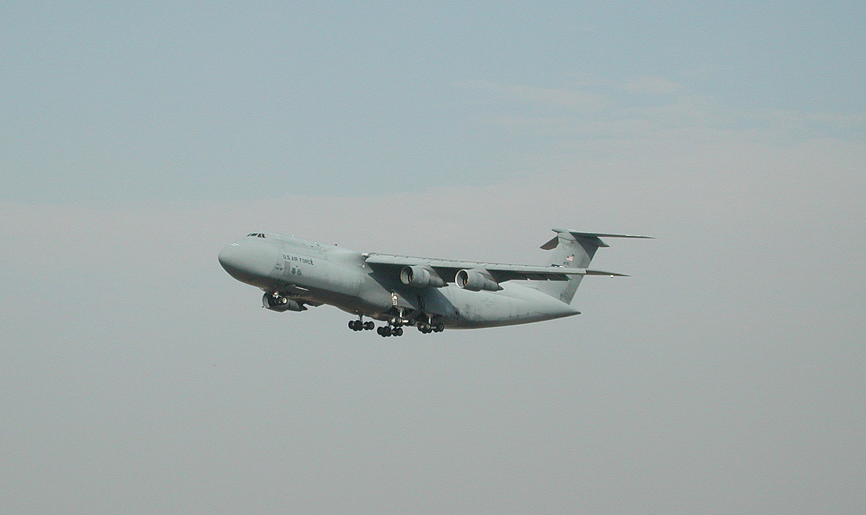 C-5a Galaxy -Endanflug-