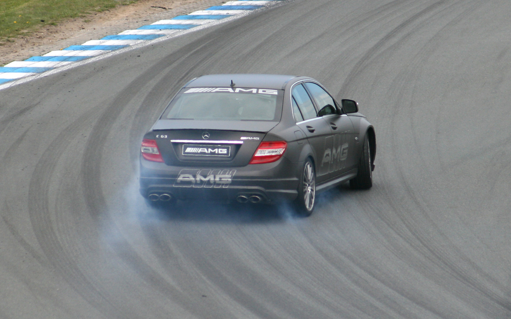 C 63 AMG als Renntaxi