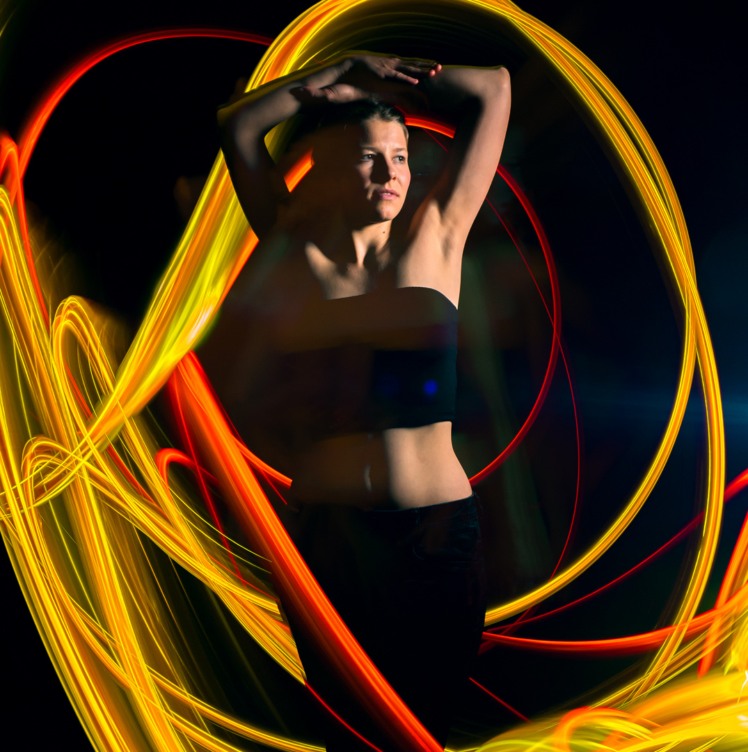 c-h-christine-light-painting-1800-6240095