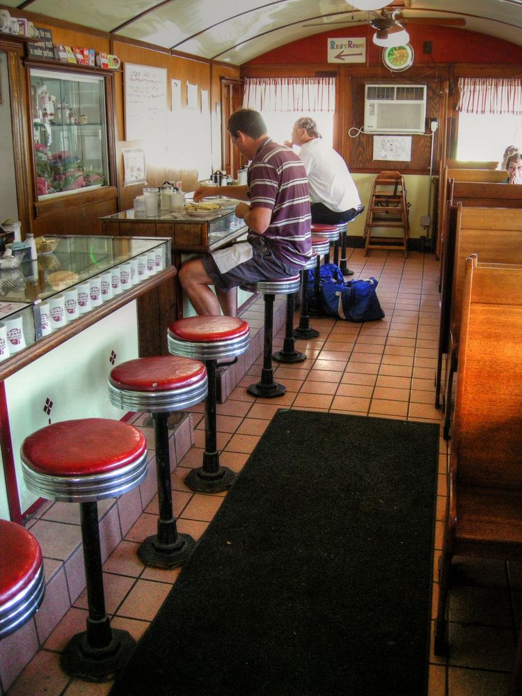 C0317 inside Diner