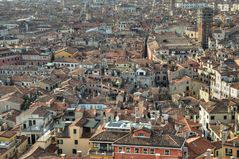 C0342 und irgendwo mitten drin ist der Canal Grande