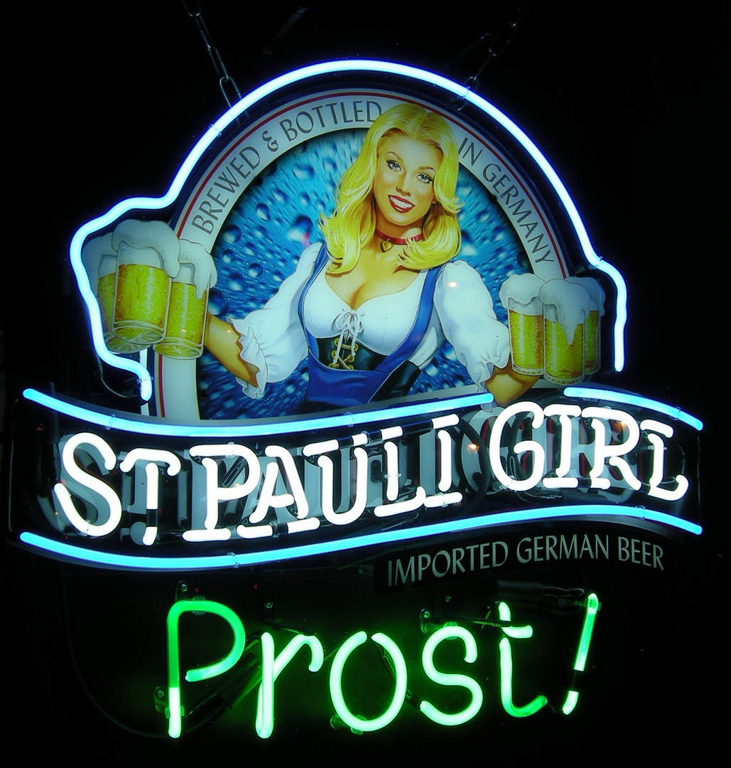 C0415 St. Pauli Girl