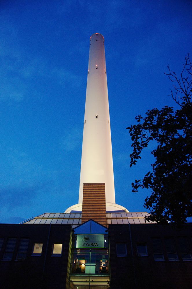 C0428 Fallturm bei Nacht