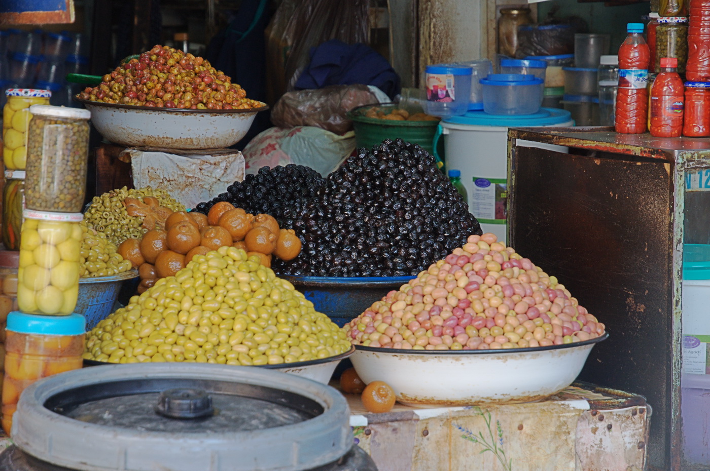 C0447 Olivenstand in den Souks von Marrakesch