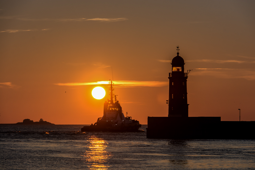 C0651 Sonnenuntergang in Bremerhaven