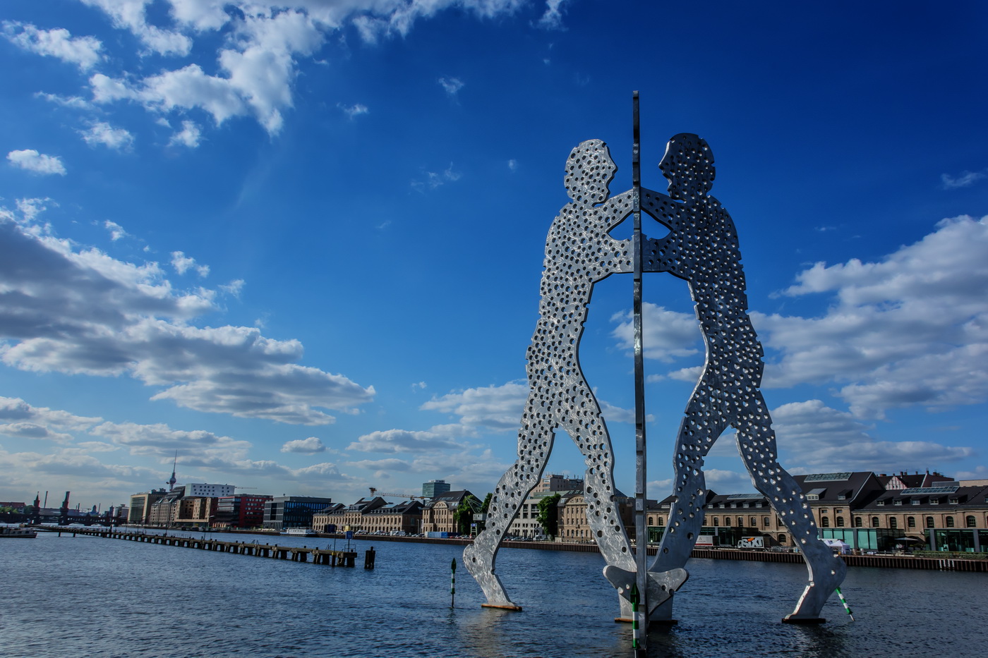 C0663 Berlin - Molecule Man