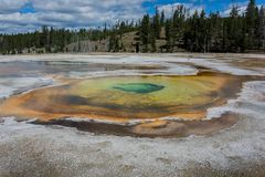 C0668 Farbenpracht im Yellowstone