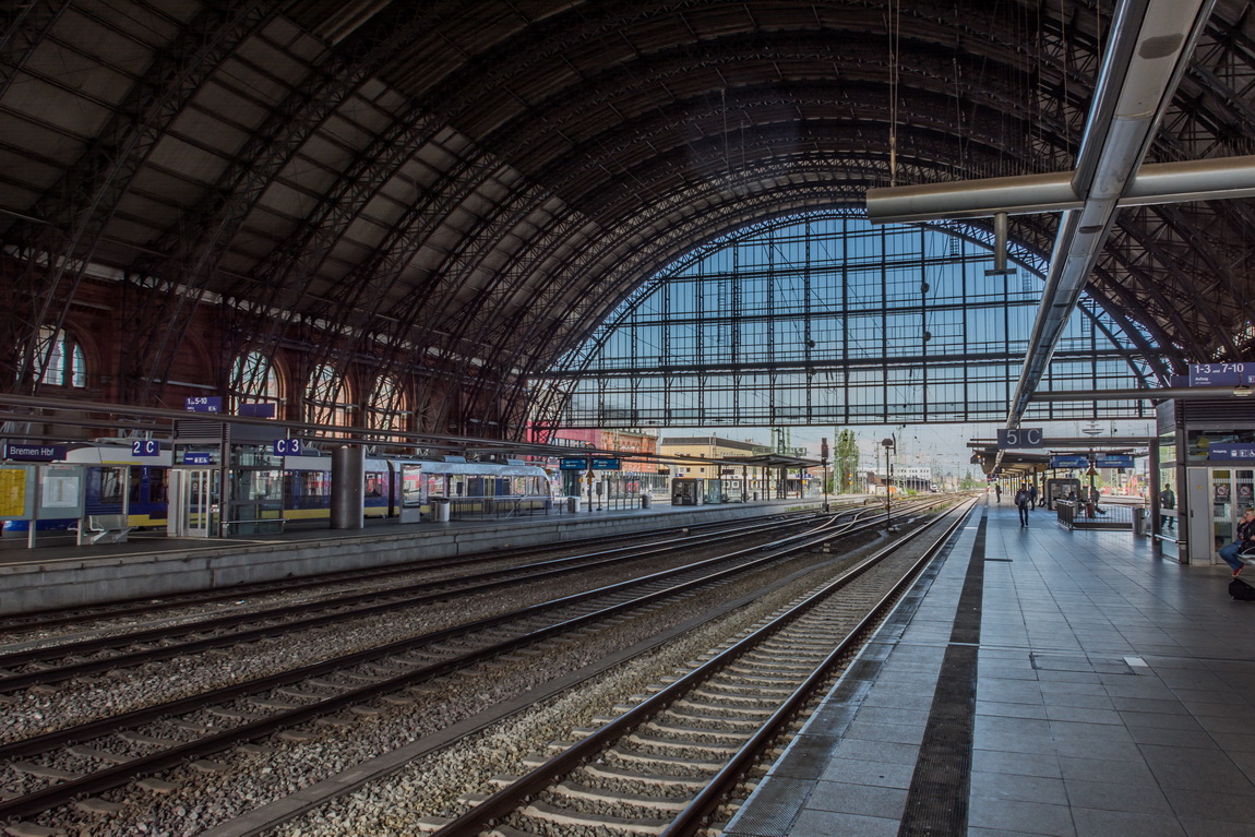 C0858 Bahnstreik Warten 1