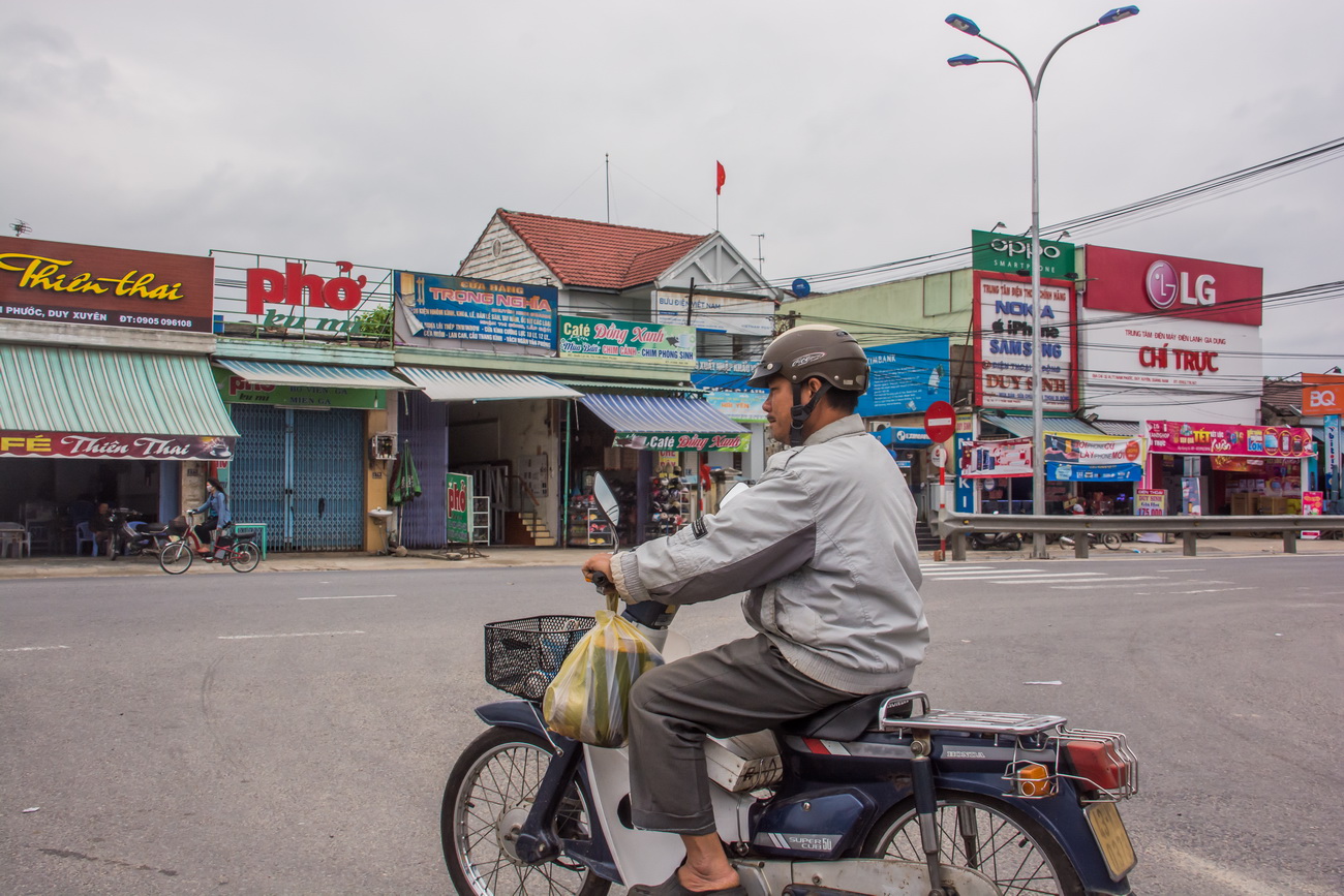 C0943 Kleinstadt in der Provinz Quang Nam (1)