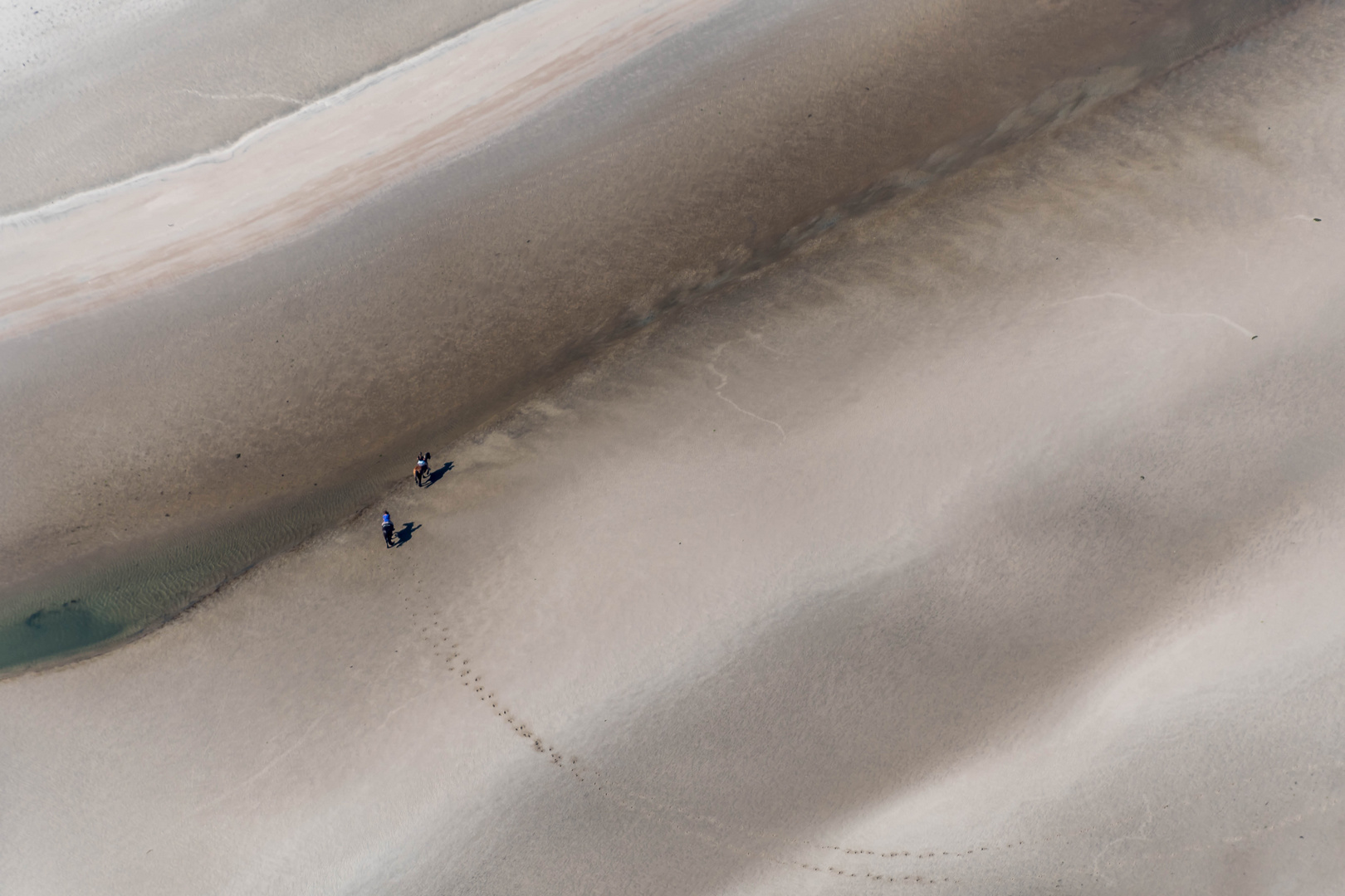 C1583 Flug über das Wattenmeer