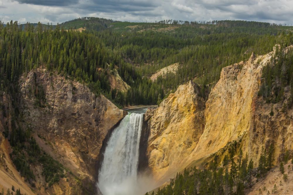 C2048 Yellowstone - USA