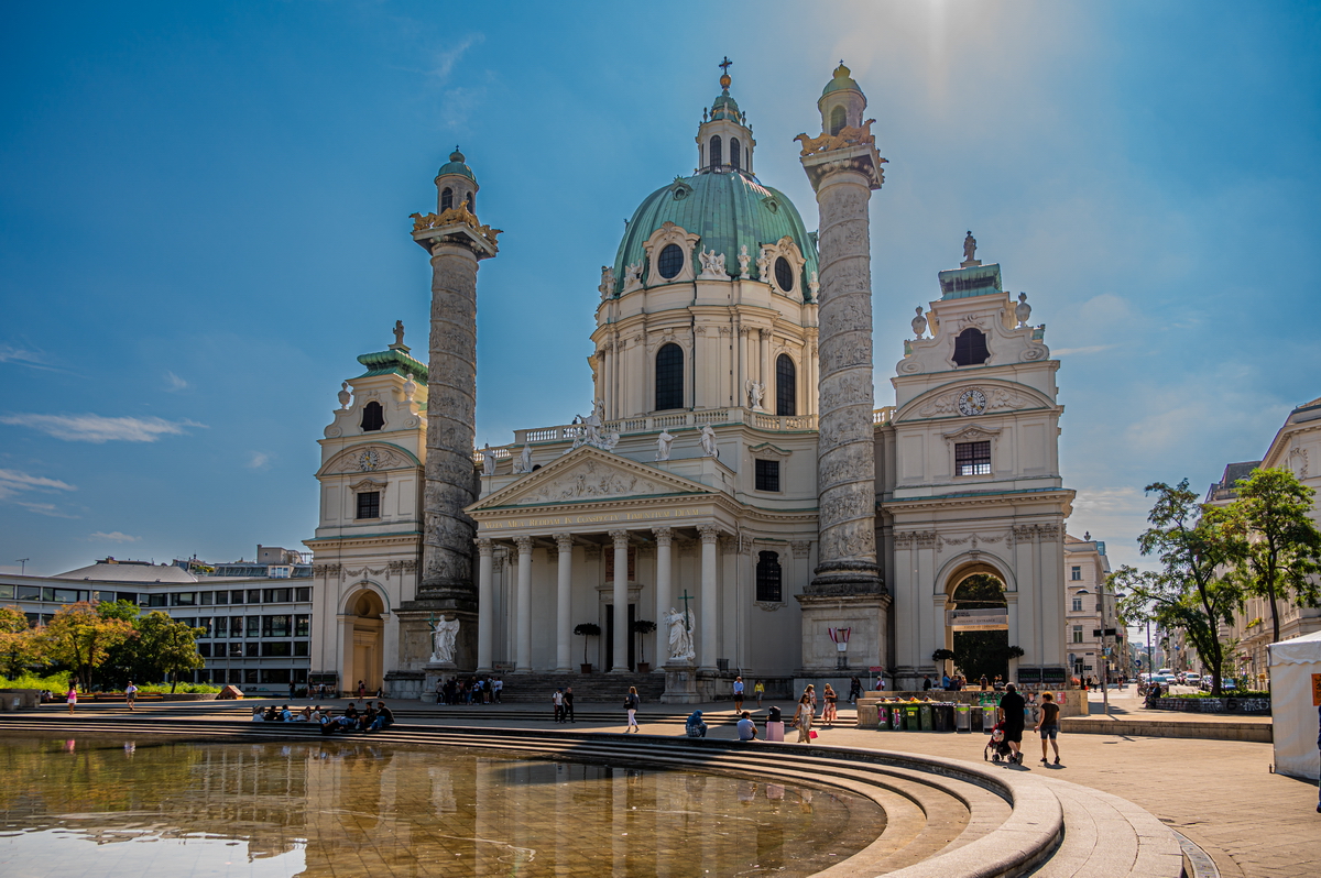 C2138 Wien - Karlskirche