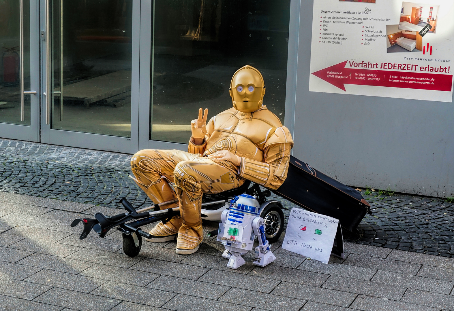 C3PO und klein R2D2