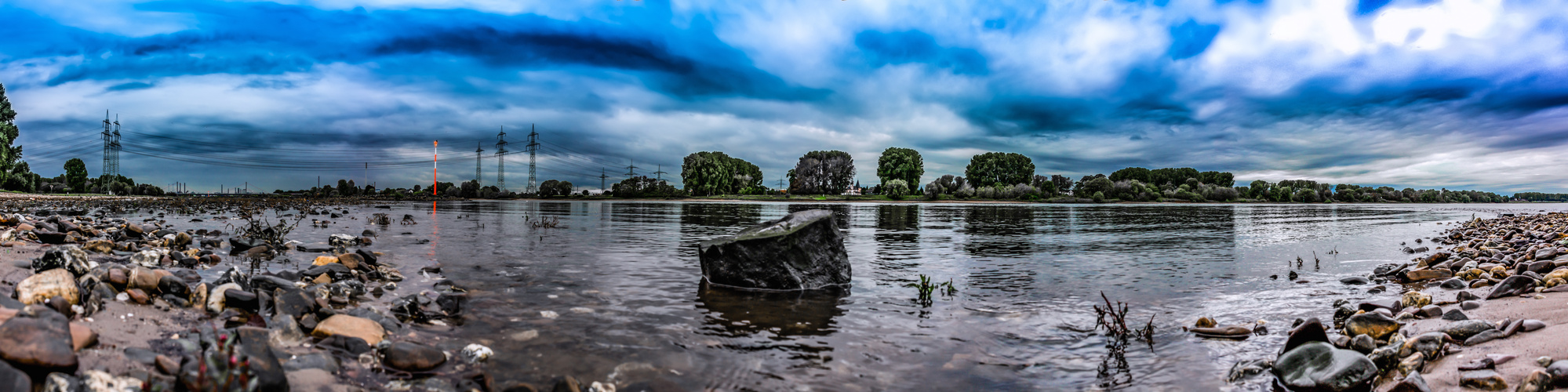 Rhein-Leverkusen-Panorama2 von bildhaftig