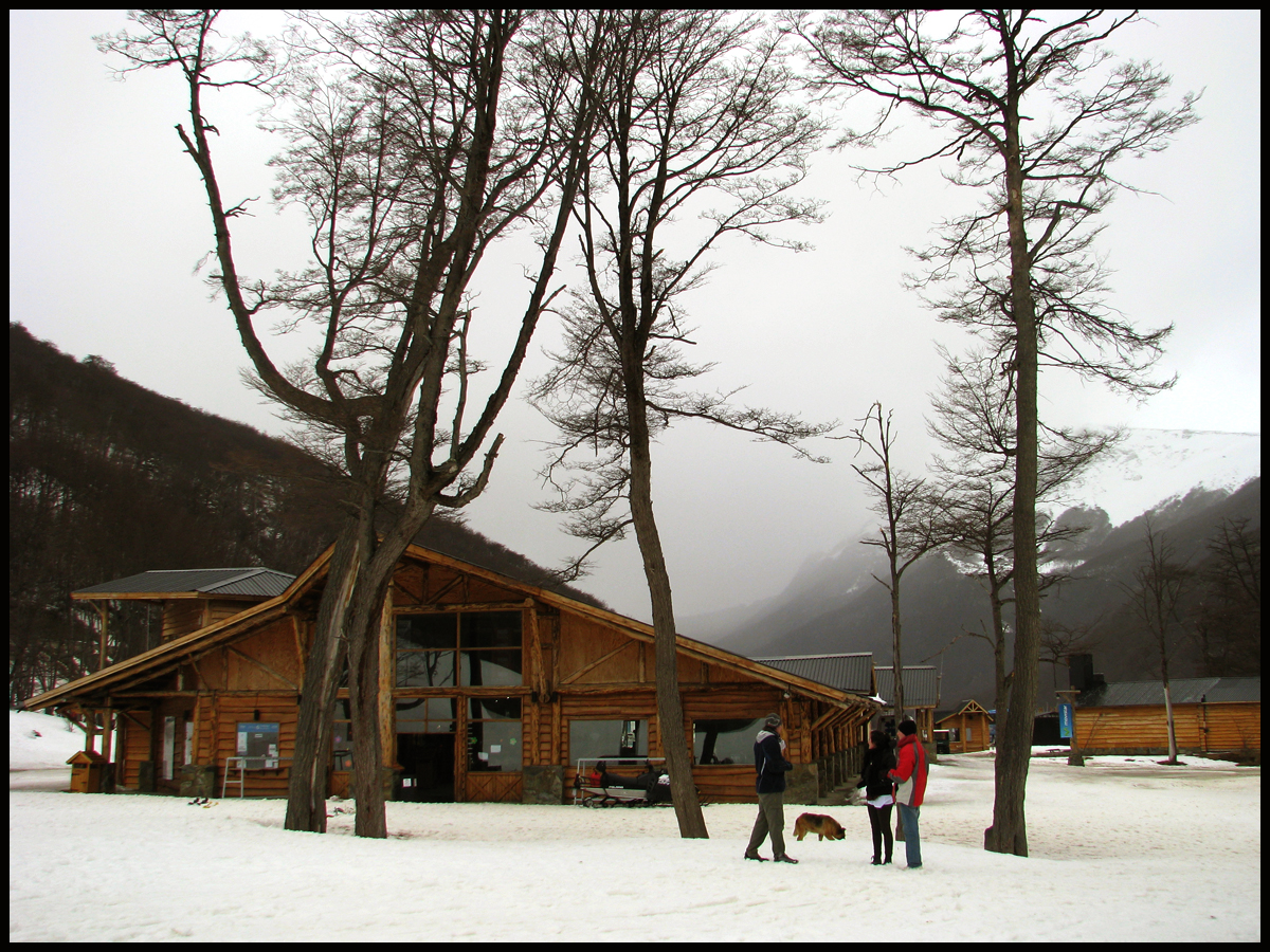 cabañas en la nieve.