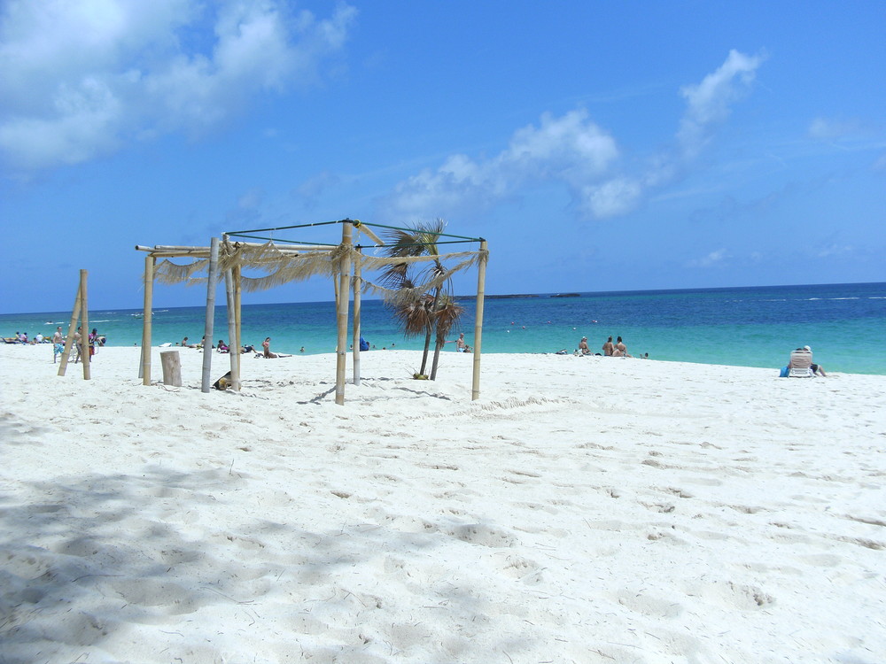 Cabbage Beach (Paradise Island- Nassau, Bahamas)