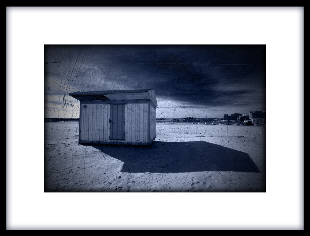 CABINA SULLA SPIAGGIA