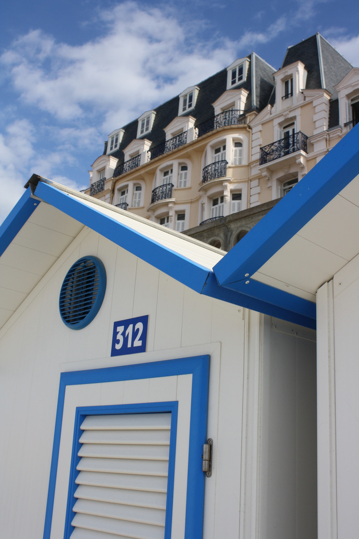 Cabine de plage normande