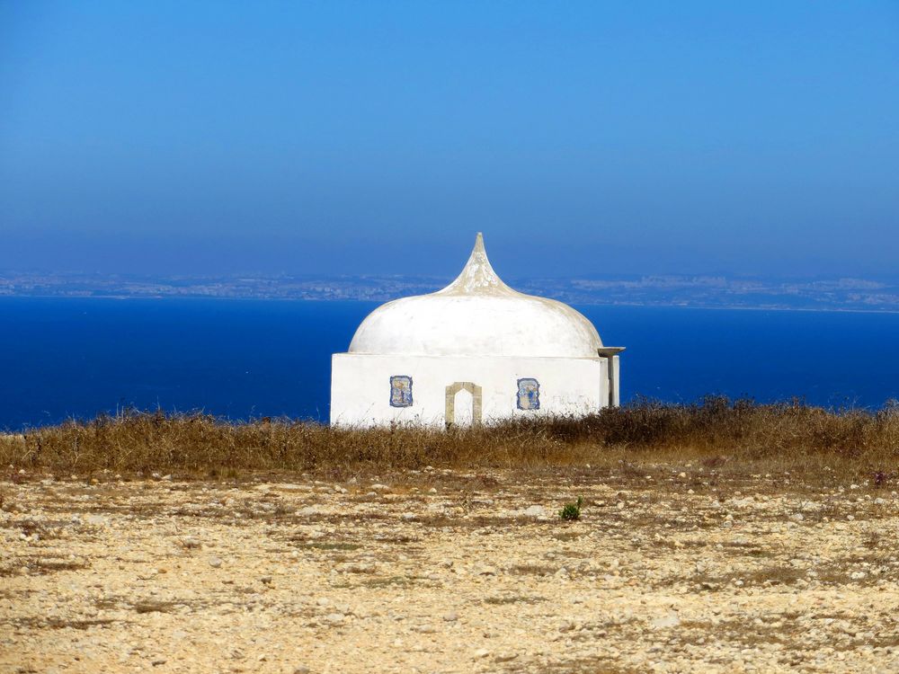 Cabo Espichel, Gedächtnis-Kapelle ...