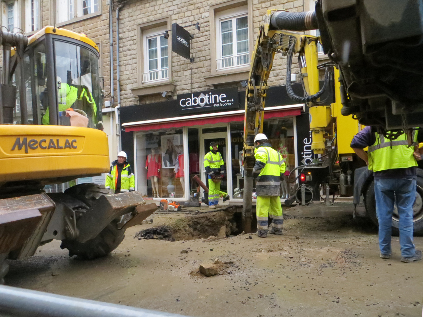 cabotine, mais c'est pas un peu trop avec ton Mecaclac?