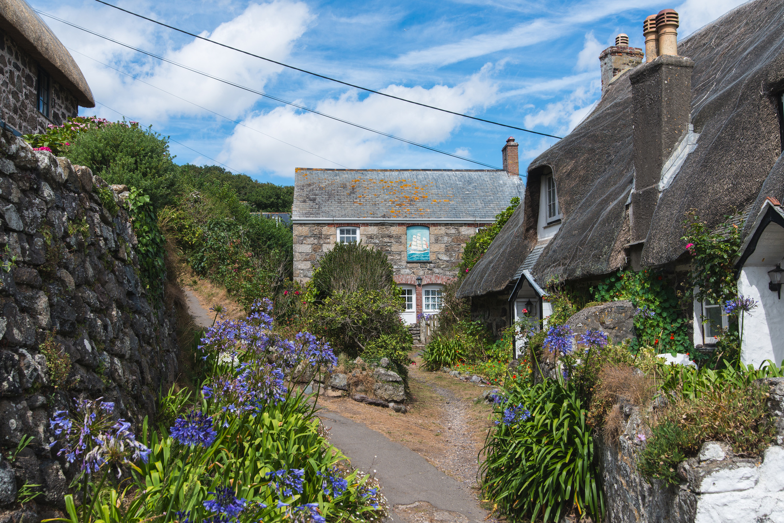 [ Cadgwith Cottages ]