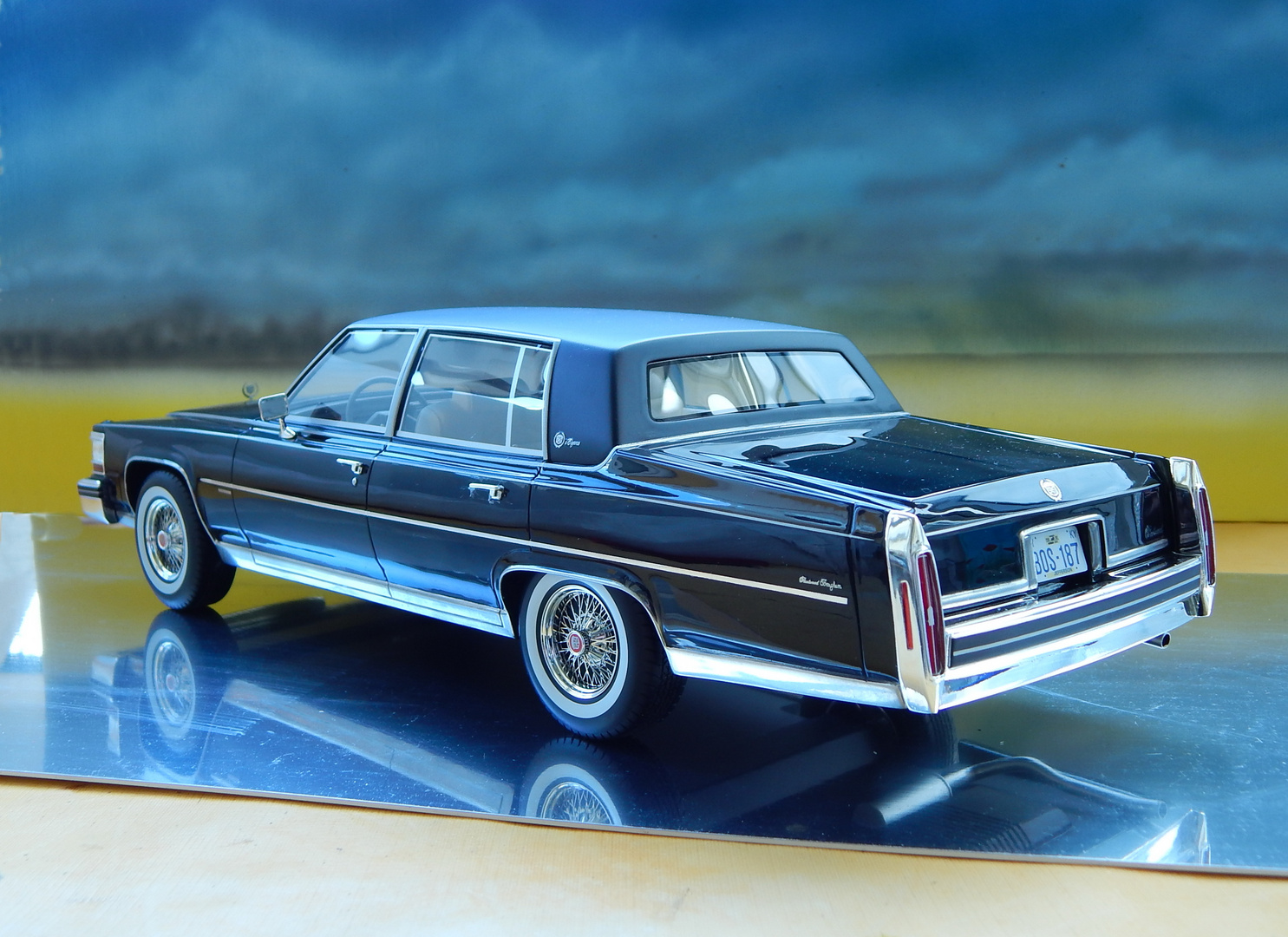 CADILLAC FLEETWOOD BROUGHAM --