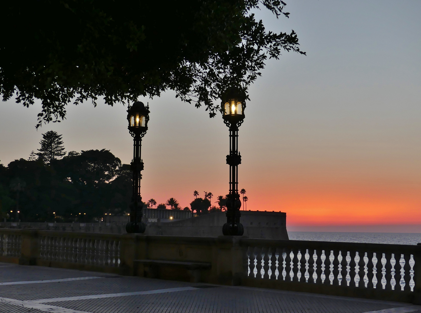 Cádiz:: bonita y noble