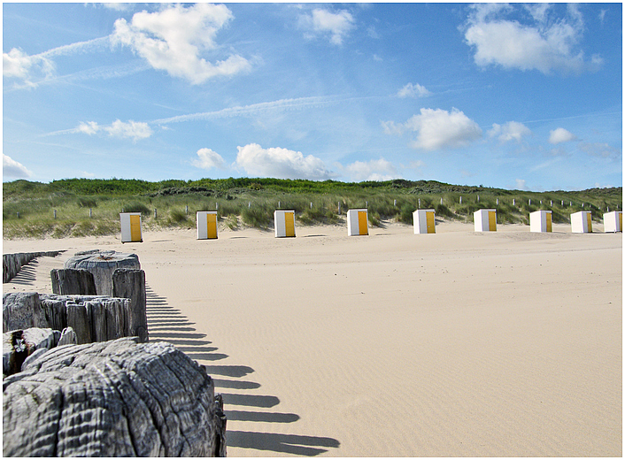 Cadzand #6 - Häuschen am Strand;-)