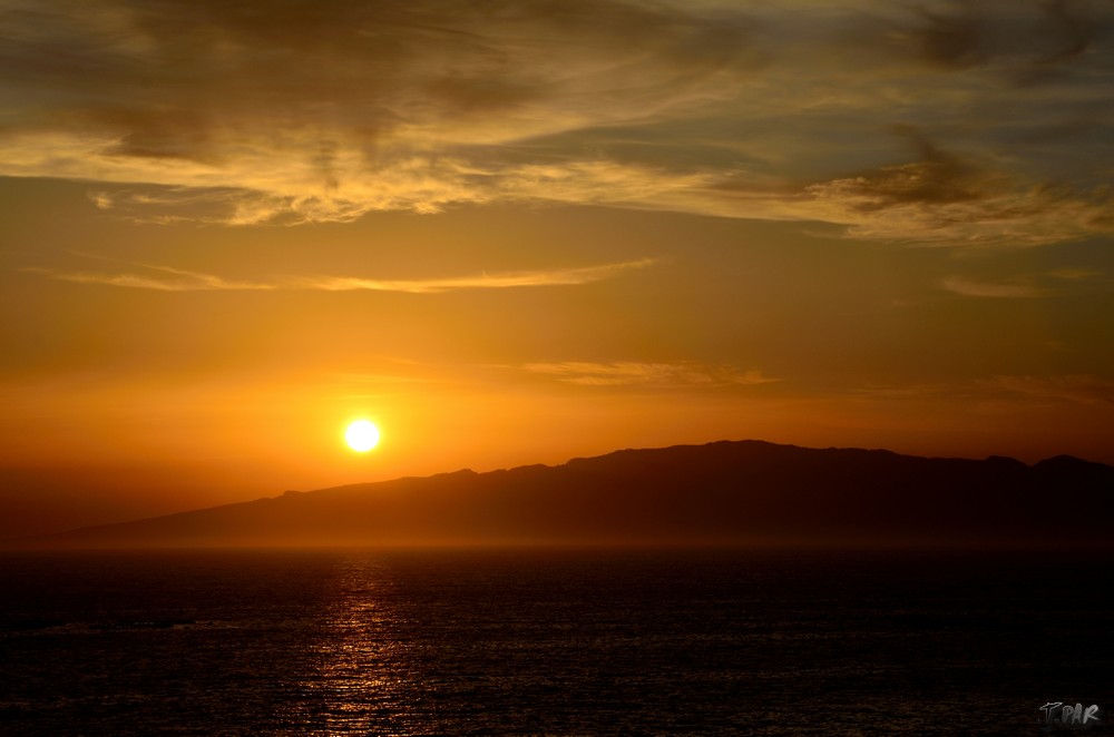 CAE EL SOL EN LA GOMERA