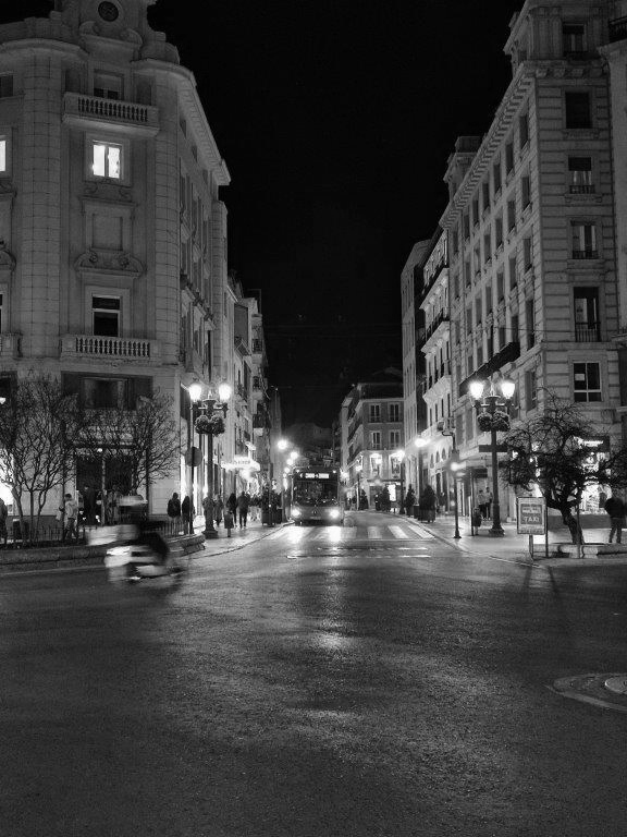 Cae la noche en Granada 