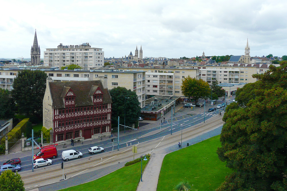 Caen - Blick von der Festung auf die Stadt