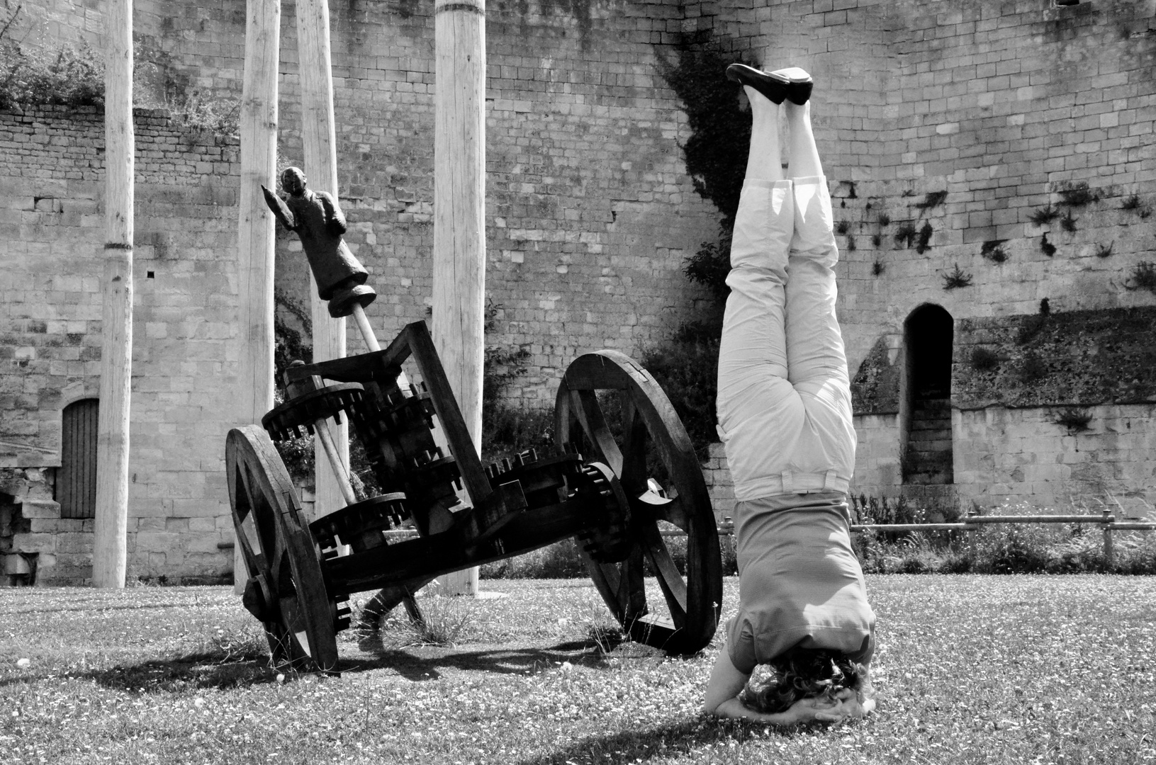 Caen Normandie Headstand (2014)