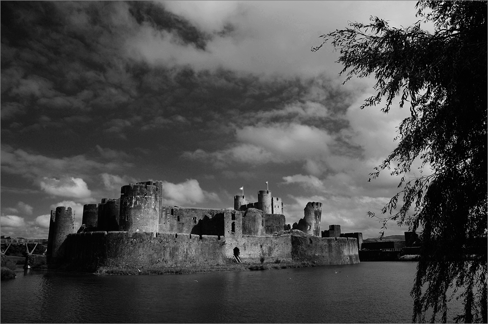 Caerphilly Castle (BW) pt. III