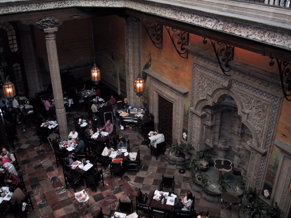 CAFÉ DE LOS AZULEJOS, MEXICO