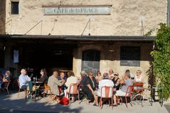 café à Eygalières