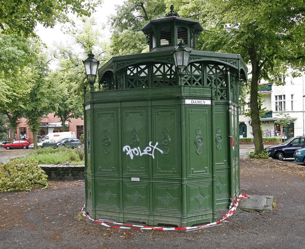 Cafe Achteck am Fellbacher-Platz in Berlin