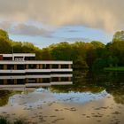 Cafe am Emmasee im Abendlicht