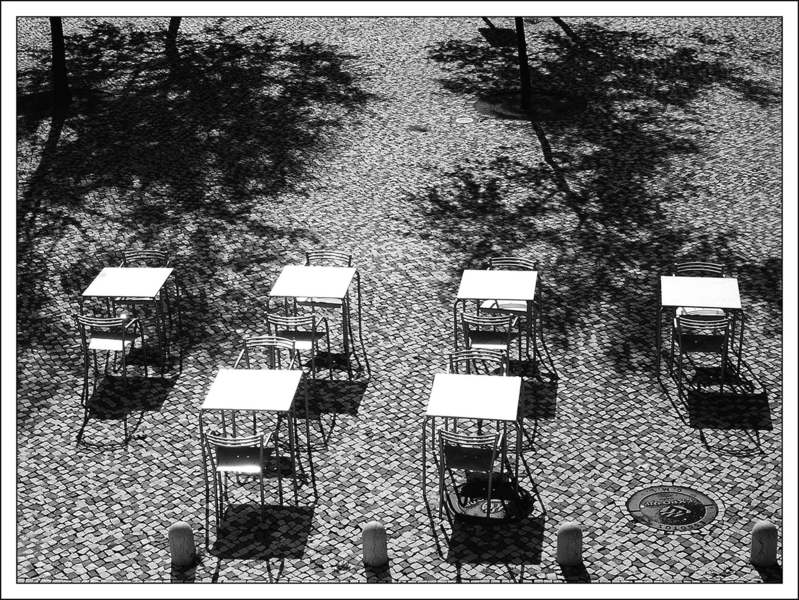 Cafe auf dem EXPOgelände in Lissabon