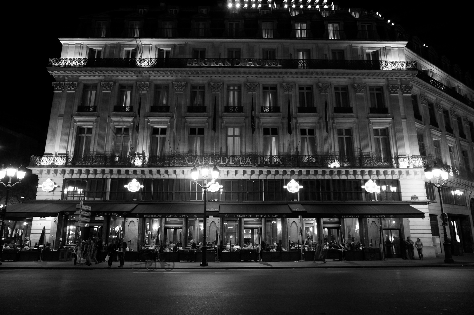 Cafe de la Paix