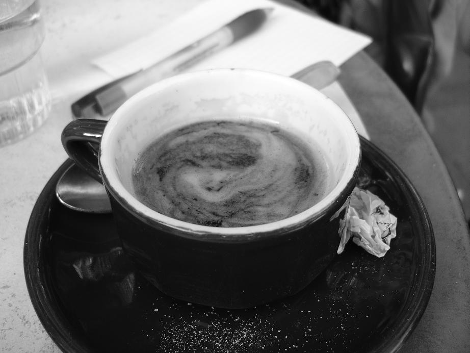 Café et réflexion (Coffee and thoughts)