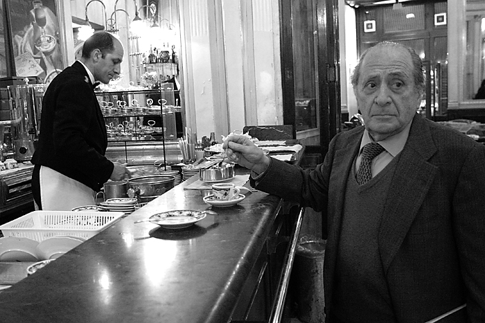 café gambrinus 2, napoli